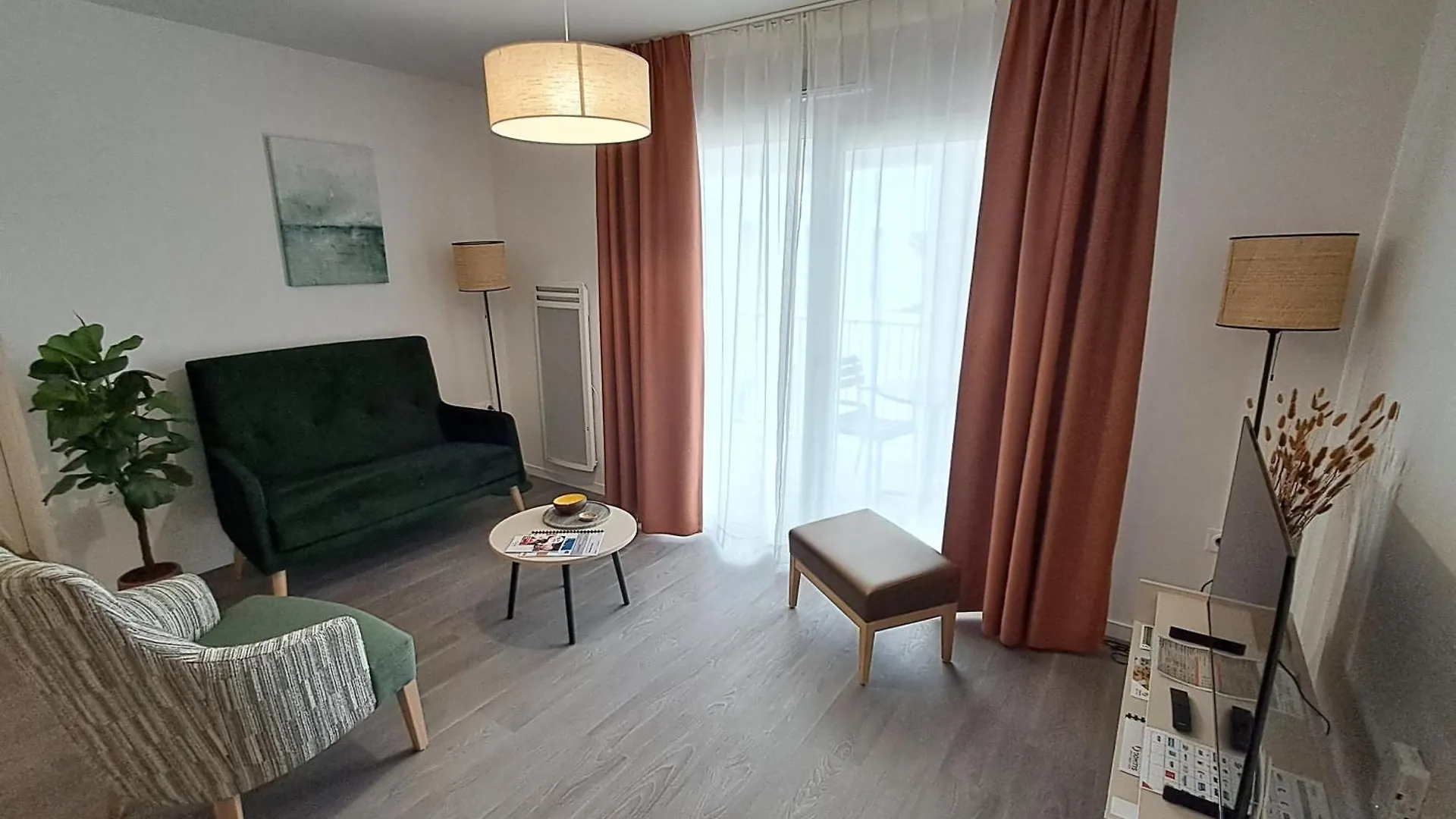 Appart hôtel Residence Domitys Margot Ploufragan France