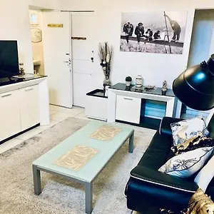 Maison 2 - - 4 Pers - 300m Metro Hébergement de vacances Lille